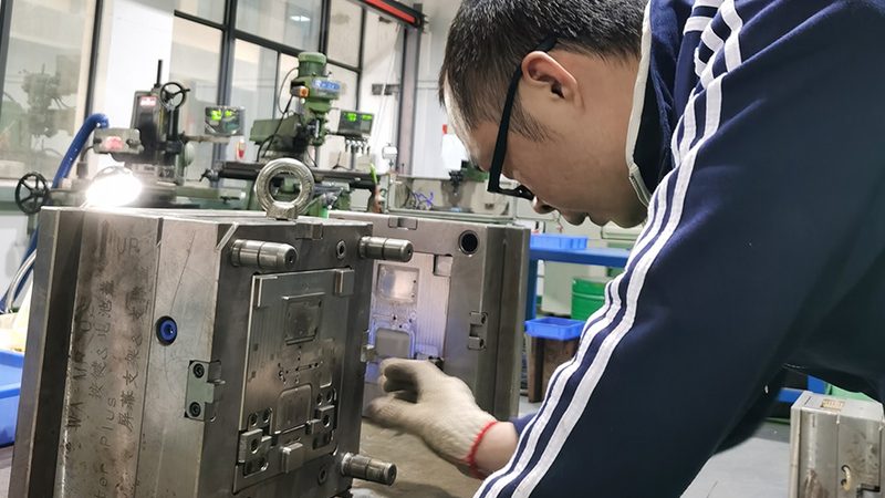深圳注塑模具厂怎么挑？先看这五个工艺细节