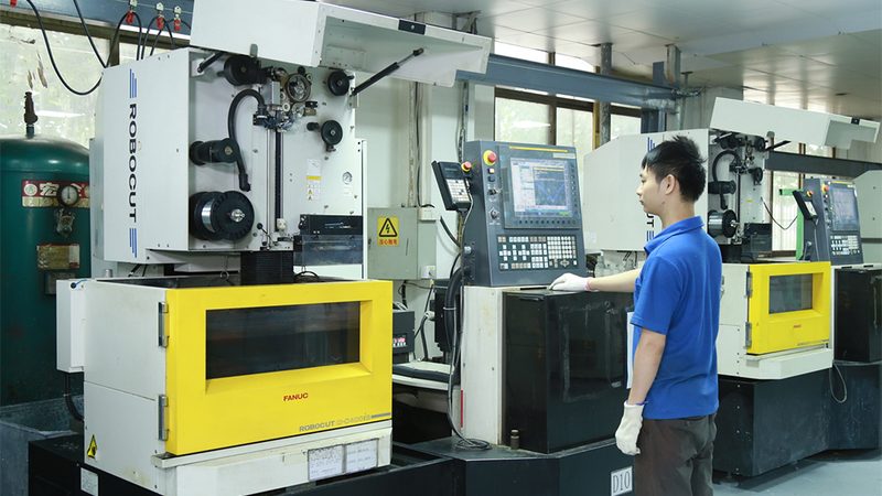苏州级进模加工尺寸规格解析：关键要素与工艺要点