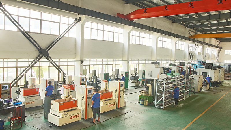 铝件模具厂规格参数定制要求：揭秘定制背后的关键因素