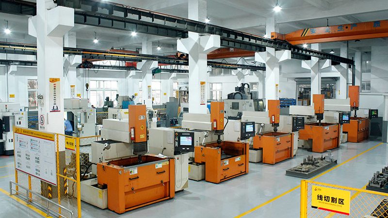 高精度连续冲压模具：揭秘报价背后的关键因素**